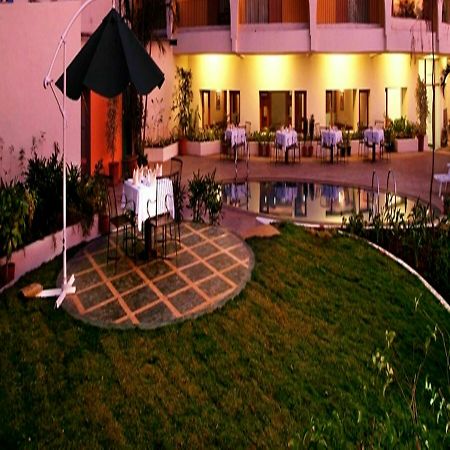 לונבלה Sahil Sarovar Portico מראה חיצוני תמונה